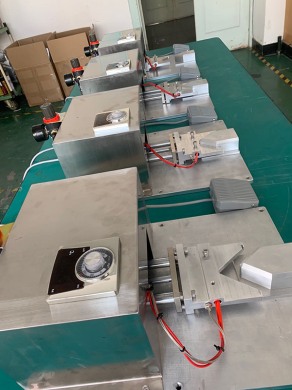 N95口罩鼻梁焊接機(jī)